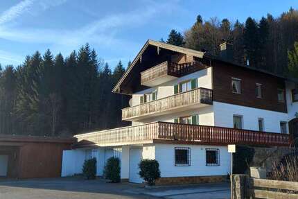 Haus Siegsdorf - 8 Zimmer, 265 m&sup2;, 920.000&euro; | Angebot:25483412