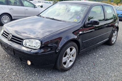 VW Golf 148.578 km 1.290 € Massenbachhausen 74252