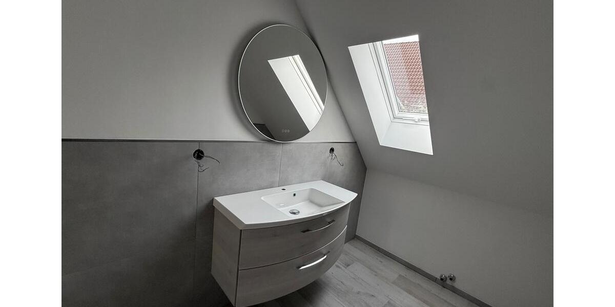 Dachgeschoßwohnung Minden - 2 Zimmer, 84 m&sup2;, 800&euro; | Angebot:26636744