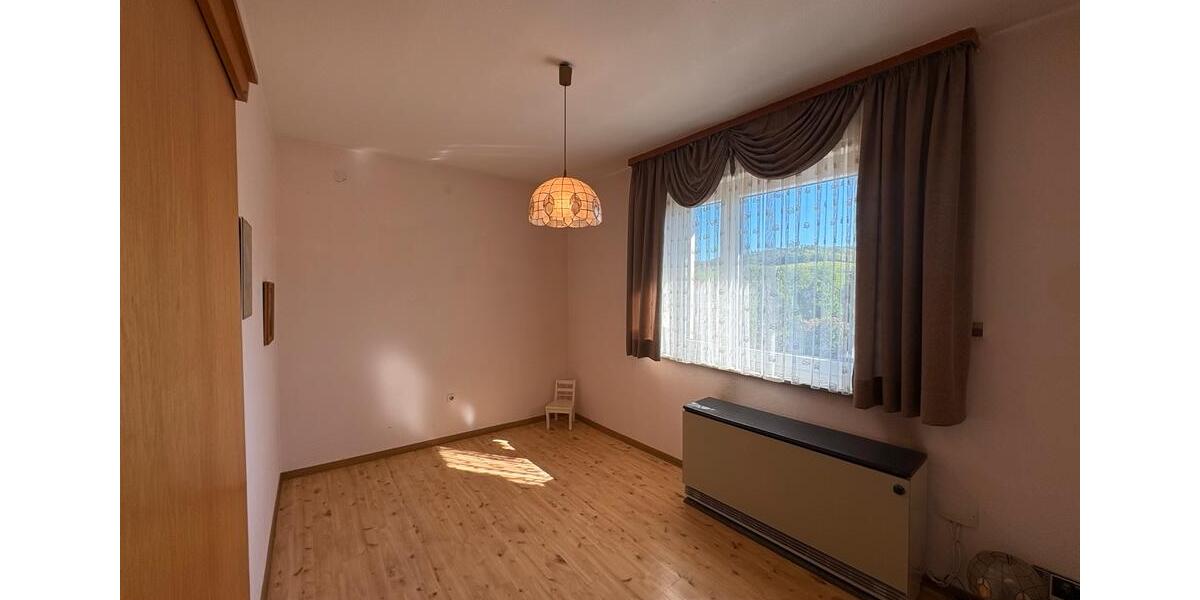 Einfamilienhaus Alheim - 6 Zimmer, 132 m&sup2;, 196.000&euro; | Angebot:26764205