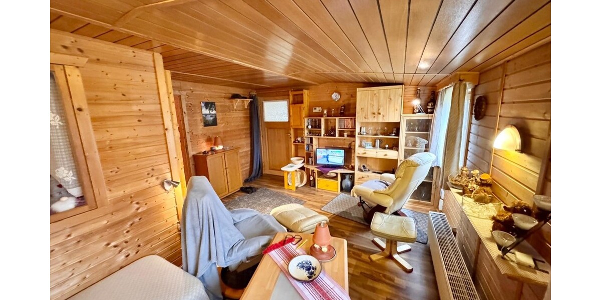 HORN IMMOBILIEN ++ kleines Paradies in landschaftlich reizvoller Lage bei Fürstenberg (Havel) - Ferienhaus Wokuhl-Dabelow / Carolinenhof Carolinenhof | Angebot:27253552
