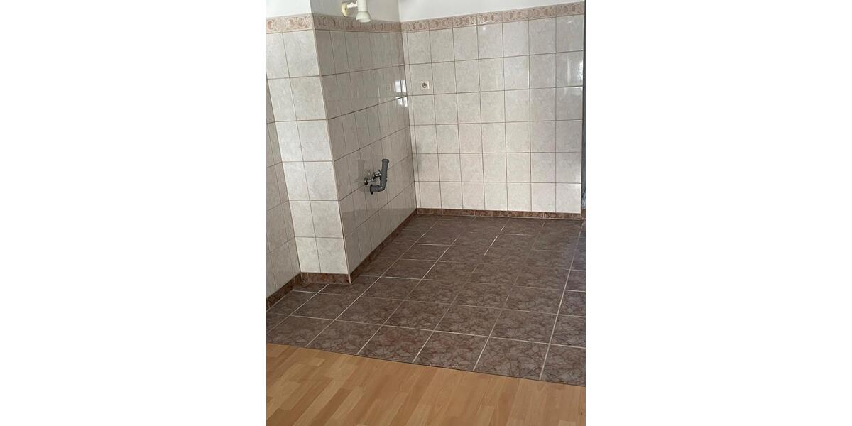Reihenhaus Bernstadt auf dem Eigen - 7 Zimmer, 154 m&sup2;, 60.000&euro; | Angebot:26548768