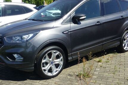 Ford Kuga 68.886 km 17.990 € Wolfen 06766