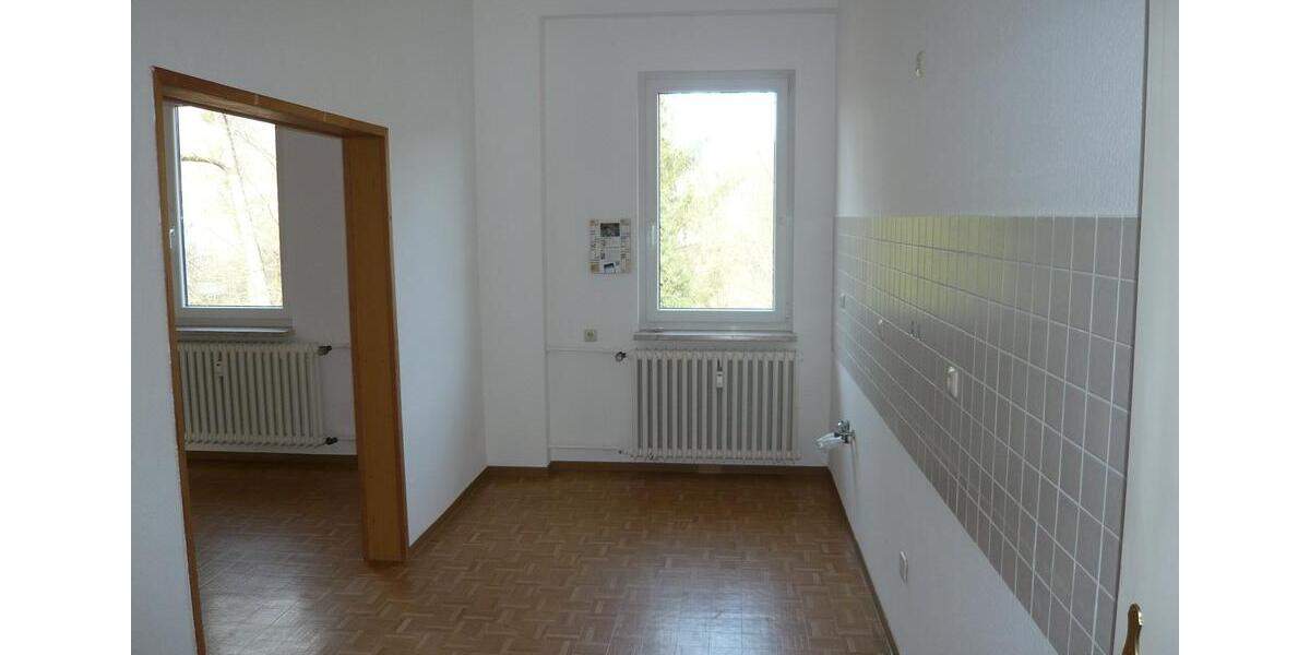 Etagenwohnung Bad Brückenau - 4 Zimmer, 149 m&sup2;, 790&euro; | Angebot:25650909