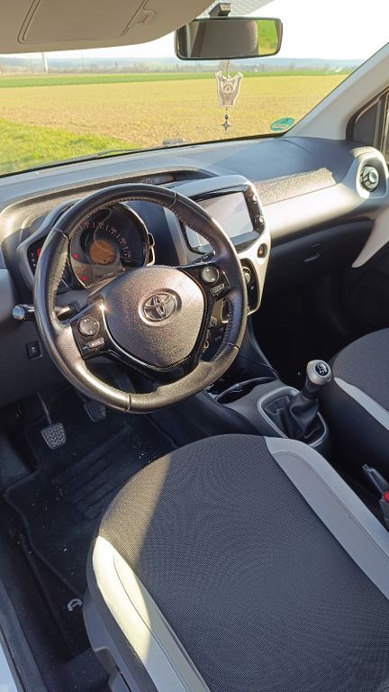 Aygo (X)