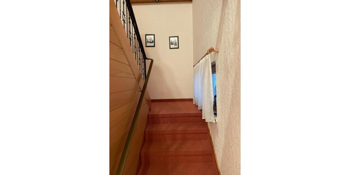 Dachgeschoßwohnung Windeck - 3 Zimmer, 95 m&sup2;, 750&euro; | Angebot:25307156