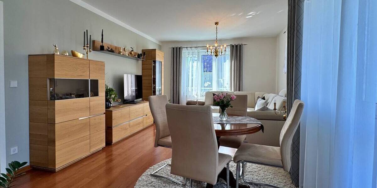 Etagenwohnung Bischofswerda - 3 Zimmer, 72 m&sup2;, 94.000&euro; | Angebot:26117724