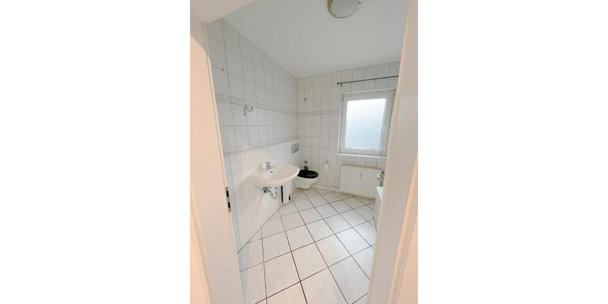 Dachgeschoßwohnung Iserlohn Grüne - 3 Zimmer, 82 m&sup2;, 179.000&euro; | Angebot:27449139