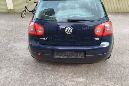 VW Golf 322.500 km 2.500 &euro; Salzatal 06124