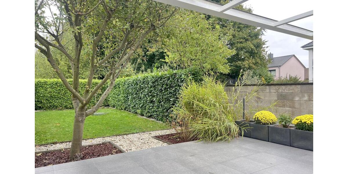 Möblierte 4-Zimmer-Doppelhaushälfte mit gepflegtem Garten in Köln-Lövenich 4 zimmer