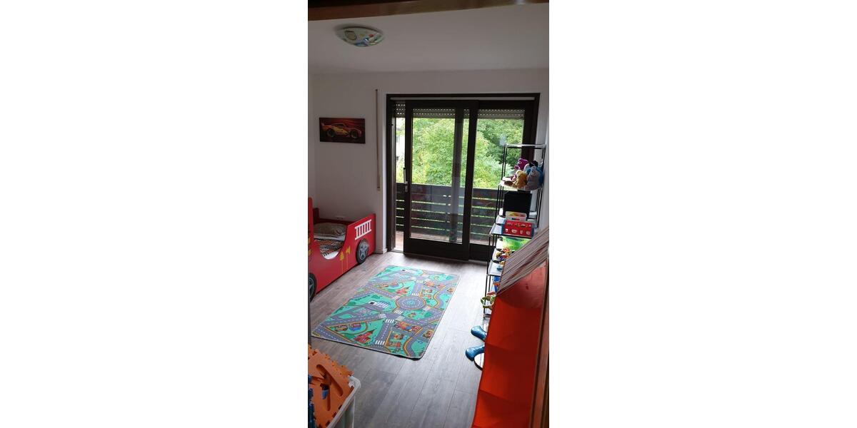 Reihenhaus Burghausen - 5 Zimmer, 124 m&sup2;, 1.800&euro; | Angebot:25170607