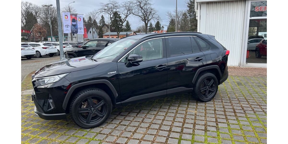 Toyota RAV 4 98.000 km 26.950 &euro; Michendorf 14552