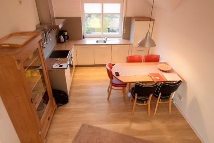 Blick zur Finkenburg Liebevoll gestaltete Maisonette-Wohnung im DG +Balkon+Einbauküche+Stellplatz