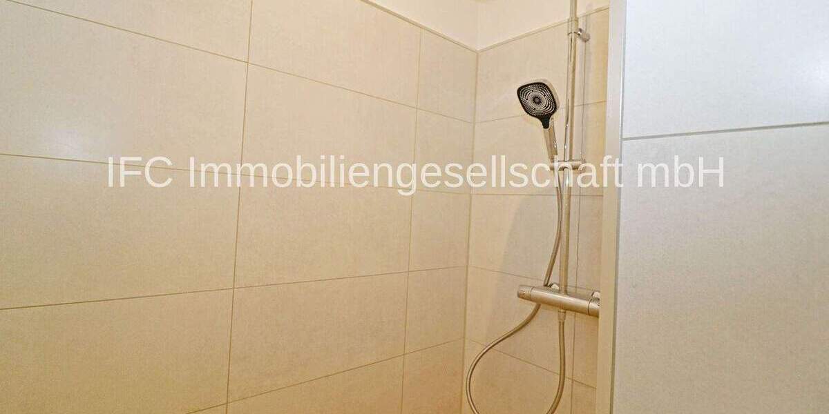 Doppelhaushälfte Dessau-Roßlau Kochstedt - 4 Zimmer, 133 m&sup2;, 1.700&euro; | Angebot:25705753