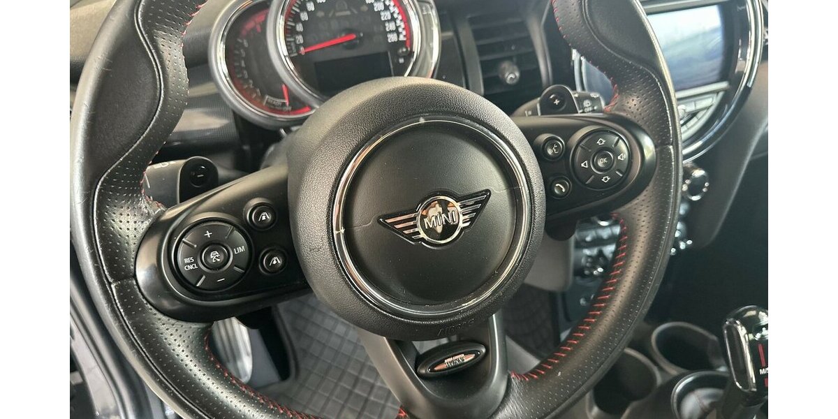 Mini John Cooper Works Autom|Navi|SHZ|PDC|Panorama|HUD| 144.129 km 18.499 &euro; Mainz-Kostheim 55246