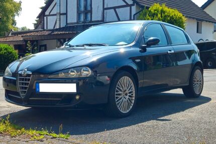 Alfa Romeo 147 257.000 km 1.200 &euro; Fiersbach 57635