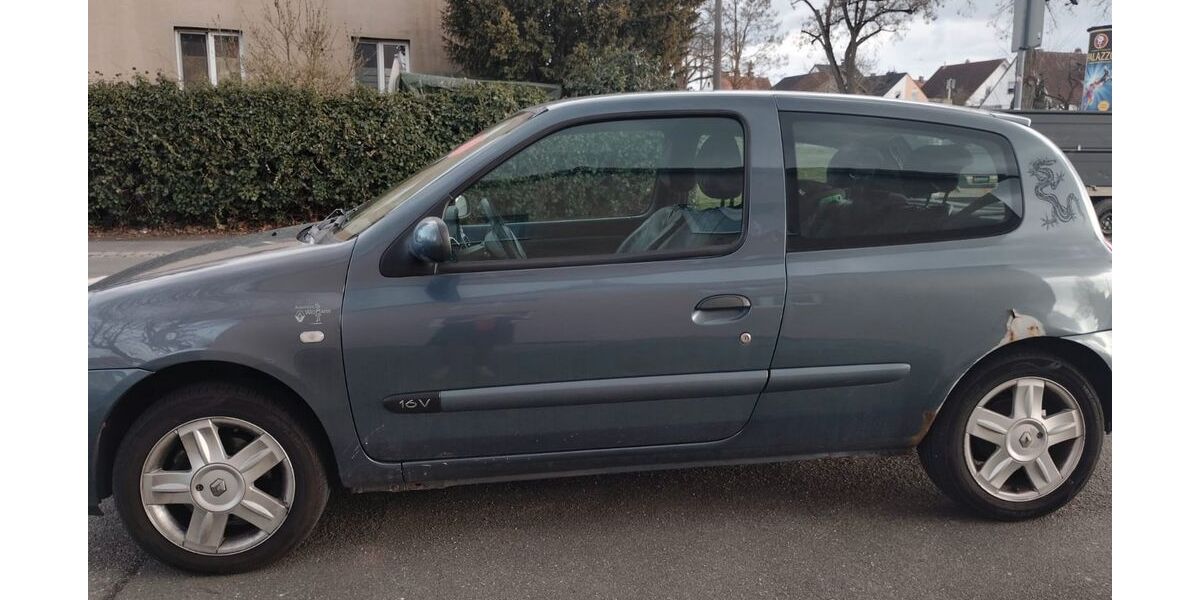 Renault Clio 230.372 km 750 &euro; Nürnberg 90449