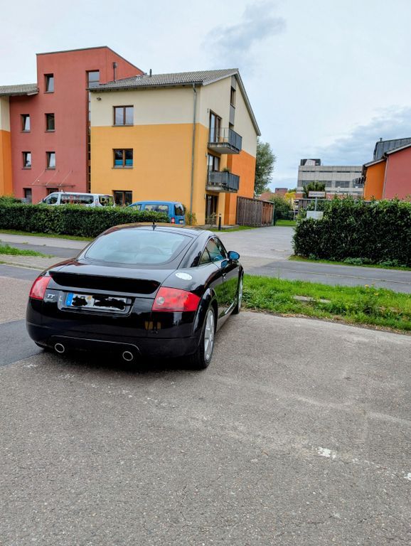 Audi TT 196.000 km 7.500 € Aachen 52070