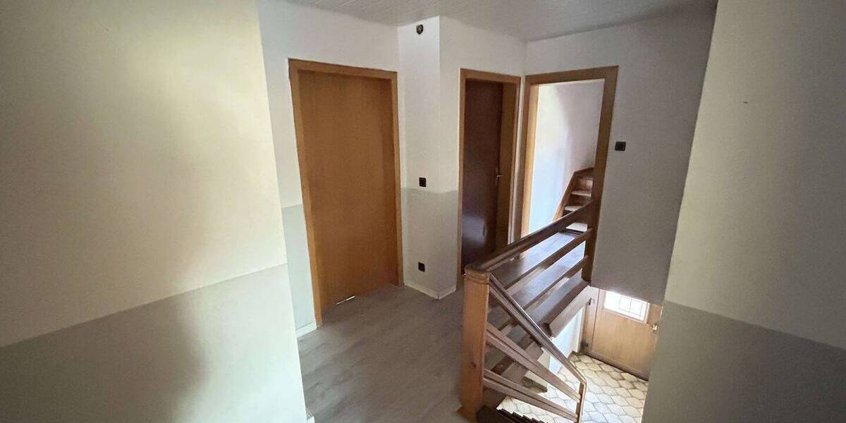 Reihenendhaus Diemelstadt-Wrexen Wrexen - 7 Zimmer, 159 m&sup2;, 125.000&euro; | Angebot:26257921