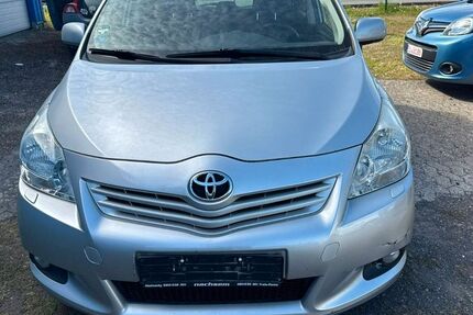 Toyota Verso 183.097 km 2.499 &euro; Euskirchen 53879