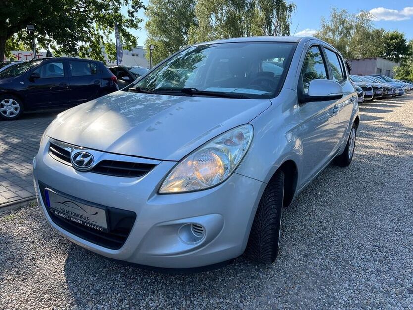 i20