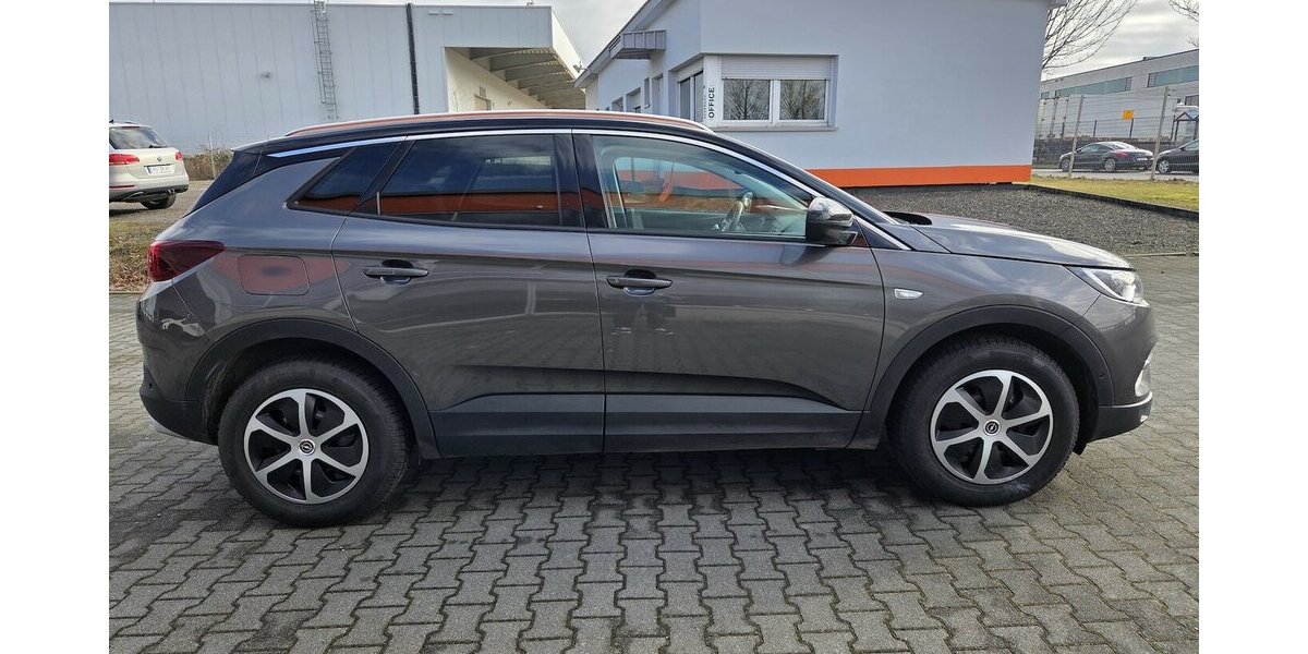 Opel Grandland X 1.2 Start/Stop 120 Jahre Navi/LED 38.696 km 10.900 &euro; Wilsdruff 01723