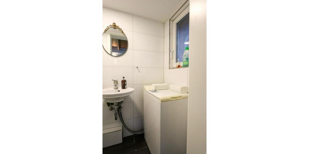 Einfamilienhaus Düsseldorf Stadtbezirk 8 - 2 Zimmer, 65 m&sup2;, 1.200&euro; | Angebot:24871455