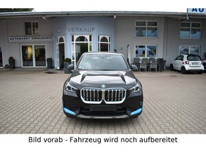 BMW iX1 30 xDrive Navi PanoDach Keyless LED 24.332 km 37.995 &euro; Donauwörth 86609