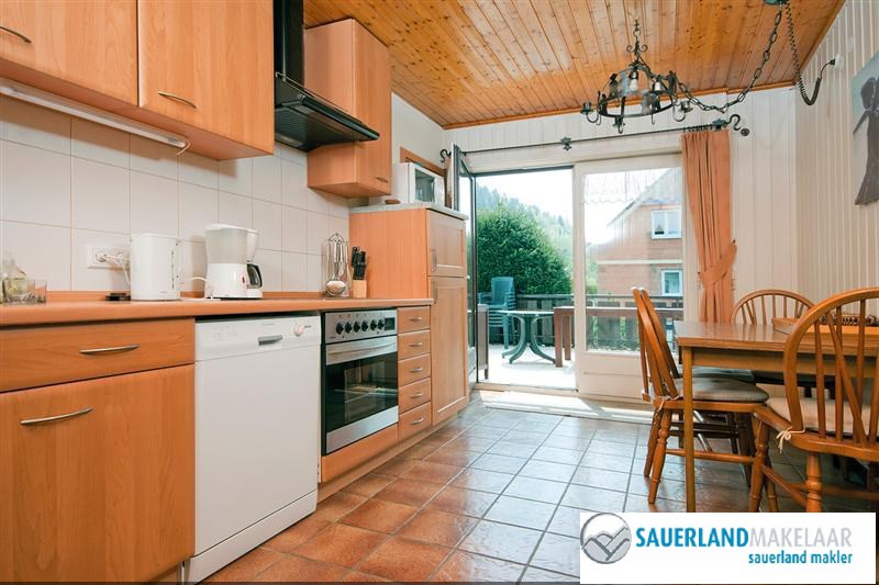 RESERVIERT - Freistehendes Mehrfamilienhaus, aufgeteilt in 4 Wohnungen in Silbach - Mehrfamilienhaus, Wohnhaus Winterberg-Silbach Silbach | Angebot:7527714