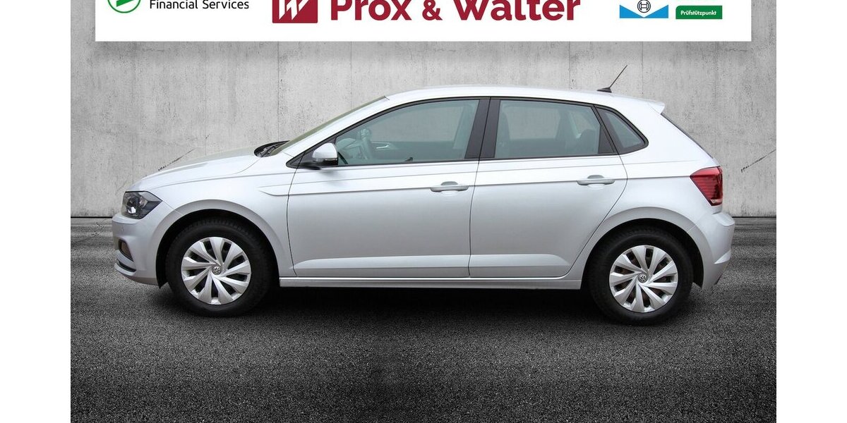 VW Polo VI Comfortline NAVI+WINTER-PAKET+TEMPOMAT 43.235 km 13.970 &euro; Hagenow 19230