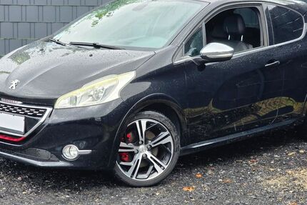 Peugeot 208 123.000 km 4.900 &euro; Dülmen 48249