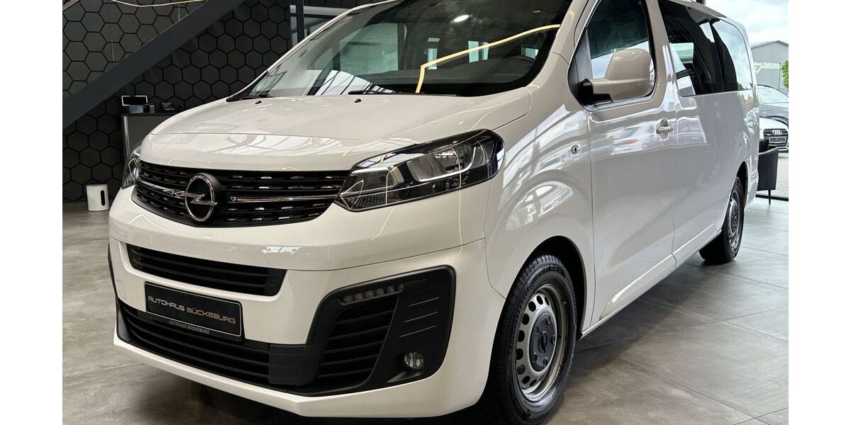 Opel Vivaro 28.500 km 24.900 &euro; Bückeburg 31675