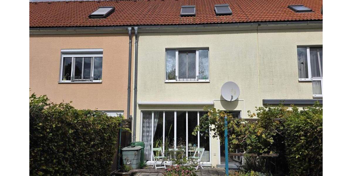 Reihenmittelhaus Apolda - 5 Zimmer, 111 m&sup2;, 270.000&euro; | Angebot:25744126