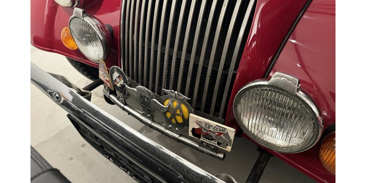 Morgan Plus 8 Früher Achter mit zauberhafter Patina 78.000 km 39.999 &euro; Hamburg 22339