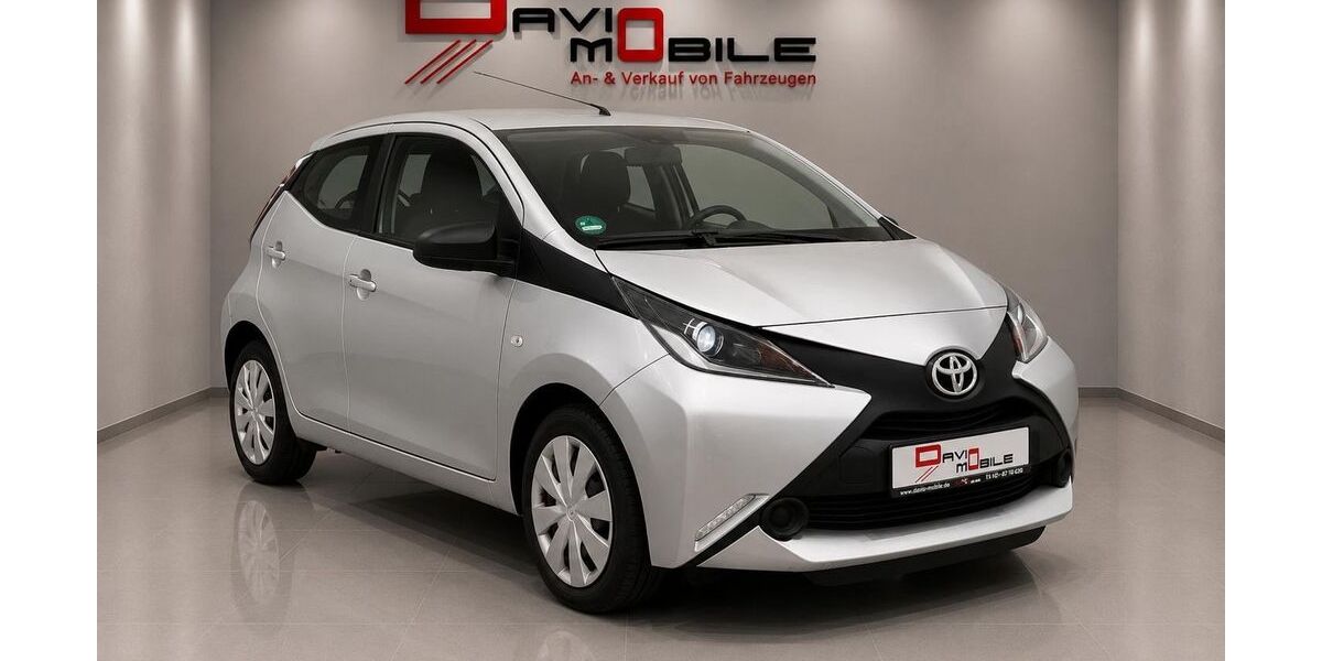 Toyota Aygo (X) 111.456 km 5.999 &euro; Linden 25791