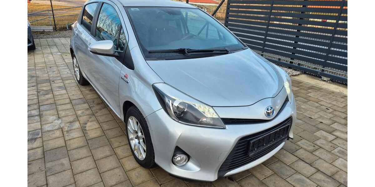 Toyota Yaris 269.300 km 5.950 &euro; Immelstetten 86865