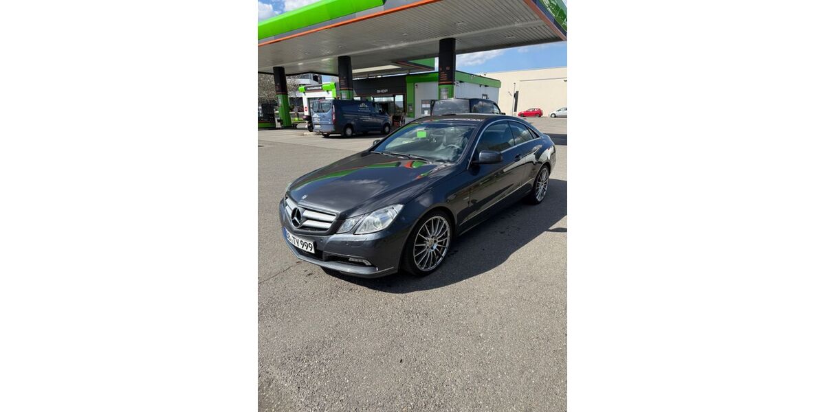 Mercedes-Benz E 250 209.000 km 11.800 &euro; Schönaich 71101