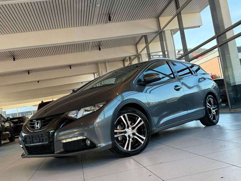 Honda Civic 183.652 km 7.991 € Siegen 57078