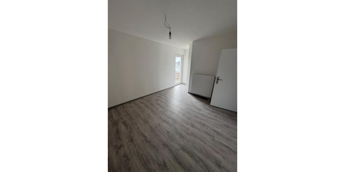 Etagenwohnung Löhne - 4 Zimmer, 88 m&sup2;, 950&euro; | Angebot:26022962