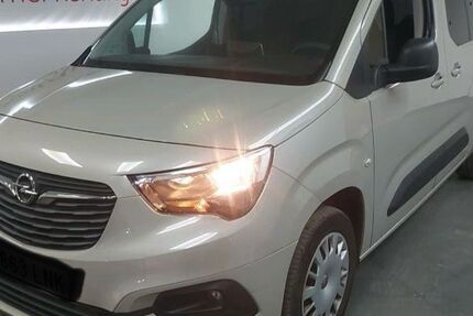 Opel Combo Life 48.000 km 19.940 &euro; Oberhausen 46149