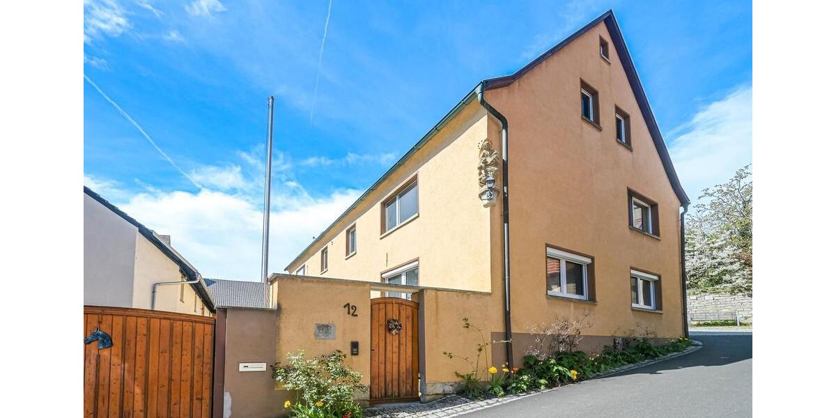 Mehrfamilienhaus, Wohnhaus Arnstein - 10 Zimmer, 260 m&sup2;, 499.000&euro; | Angebot:21979330