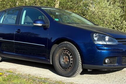 VW Golf 299.000 km 2.790 &euro; Bremen 28197