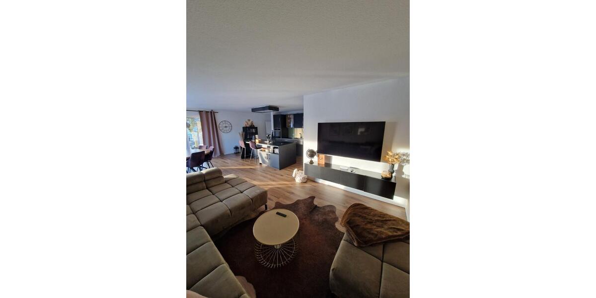 Emsbüren: Schöne helle Penthauswohnung 3 zimmer