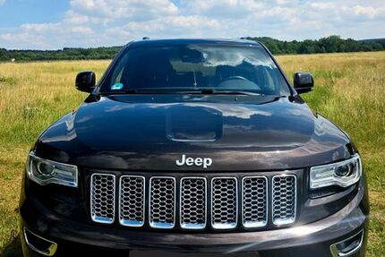 Jeep Grand Cherokee 89.643 km 22.965 &euro; Niederau 01689