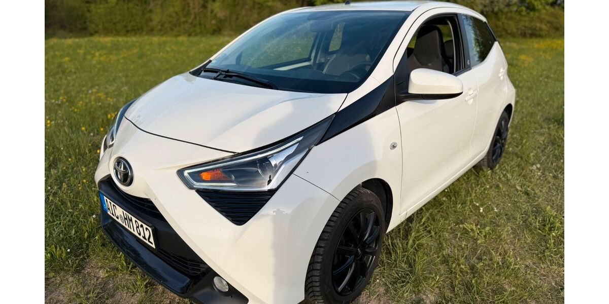 Toyota Aygo (X) 39.500 km 11.900 &euro; Augsburg 86169