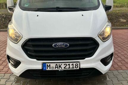 Ford Transit Custom 136.000 km 21.900 € Munchen 80995
