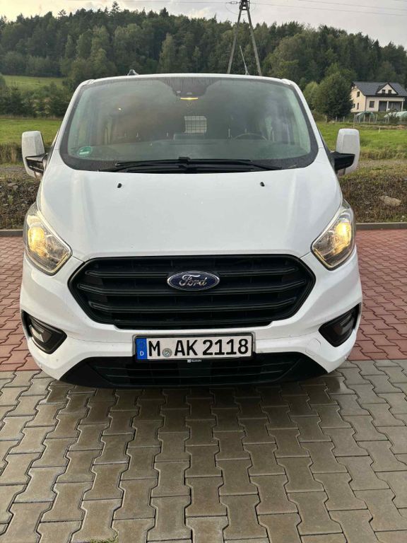 Ford Transit Custom 136.000 km 21.900 € Munchen 80995