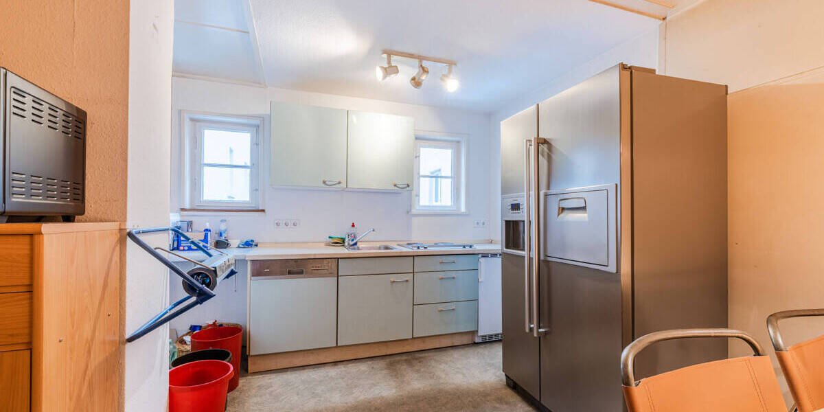 Mehrfamilienhaus, Wohnhaus Singen - 7 Zimmer, 188 m&sup2;, 375.000&euro; | Angebot:26345436