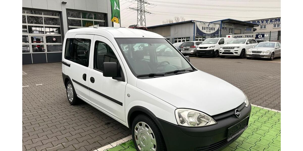 Opel Combo 89.000 km 2.890 € Bottrop 46238