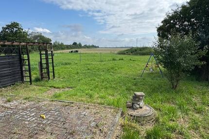 Schöne 4-Zimmerwohnung mit eigenem Garten – Ruhig wohnen in Altentreptow 4 zimmer